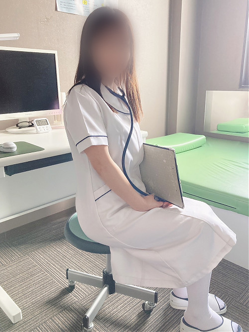 みい